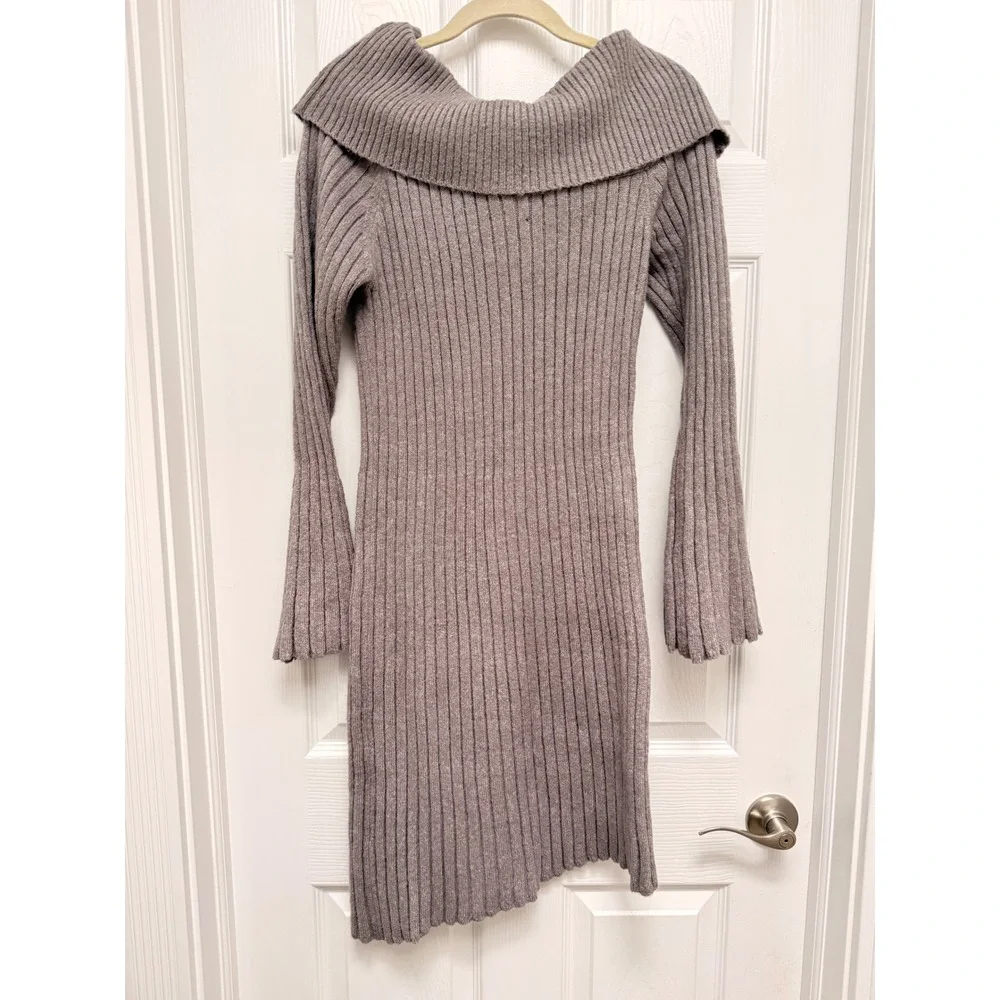 House of Sunny Chunky Rib Dress School Grey Off Shoulder Asymmetrical Sweater 10